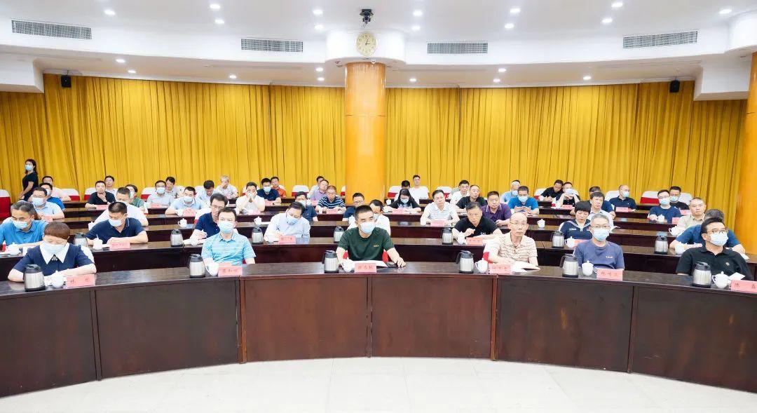 民法典最早解读，历史沿革及其深远影响
