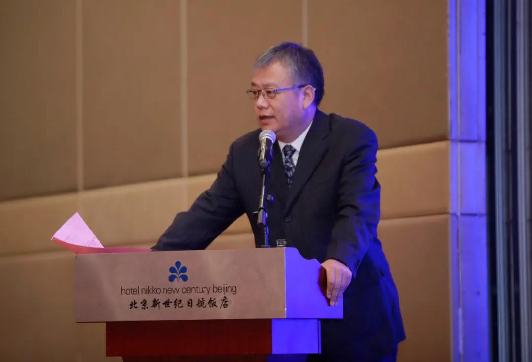 原庆丹，捕捉最新消息快报